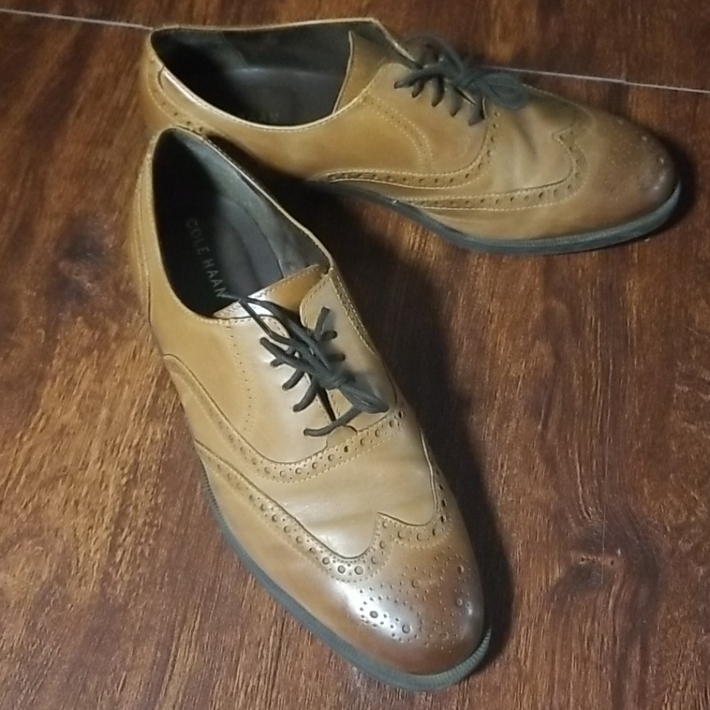 Cole Haan wingtip dress shoe men's 10.5 m